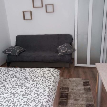 Ferienwohnung Garsoniera Maria Turda Exterior foto